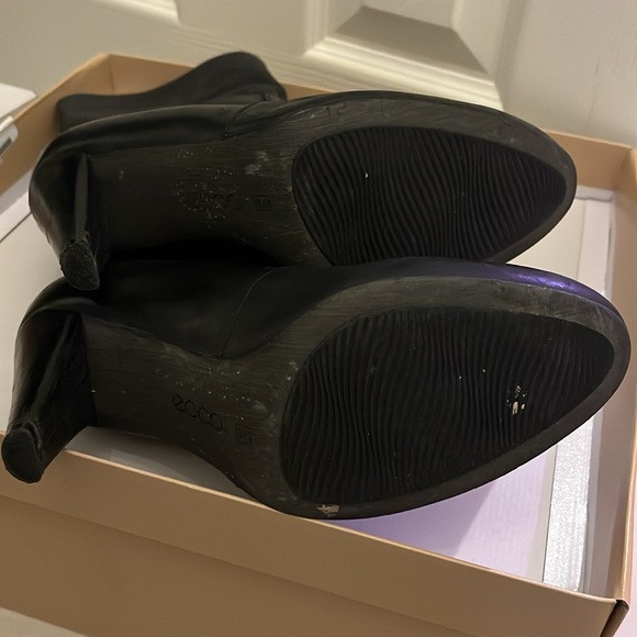 Slip on booties - Picture 4 of 5